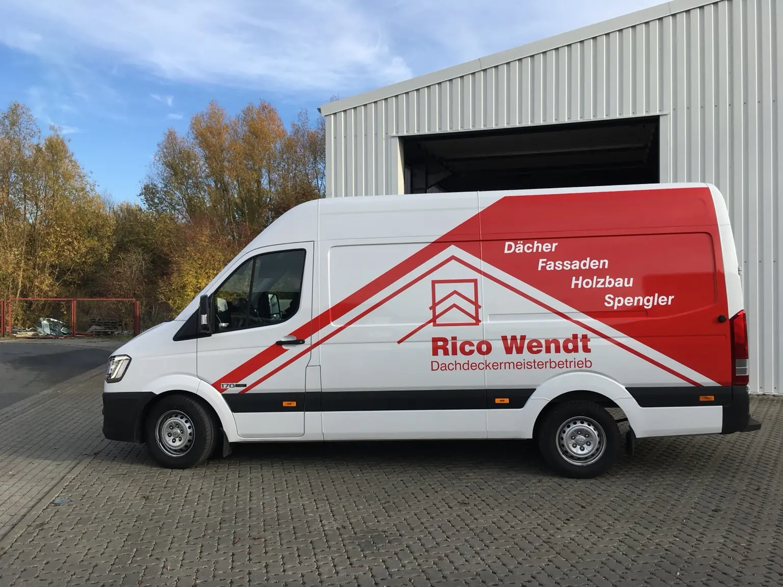 Fahrzeugbeschriftung von Werbung Zänsdorf